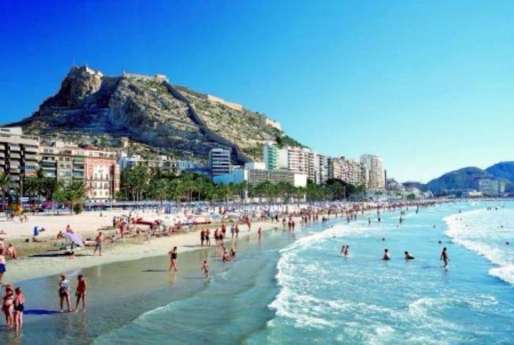 La Casita Azul Apartment Alicante Luaran gambar